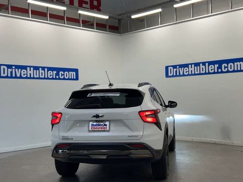 Used 2024 Chevrolet Trax ACTIV w/ Sunroof Package FWD image 9