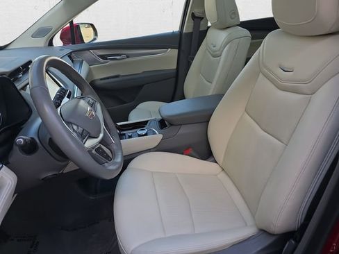 Certified 2023 Cadillac XT5 Premium Luxury w/ LPO, Floor Liner Package AWD/4WD image 15