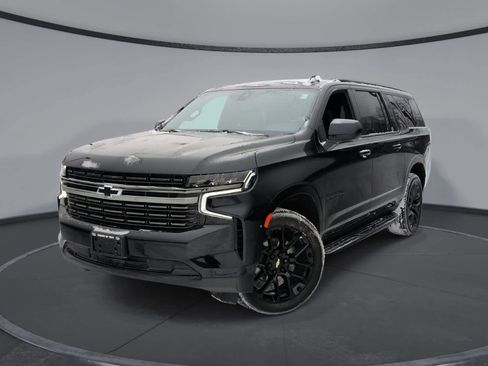Used 2022 Chevrolet Suburban RST image 1