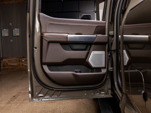 Used 2026 Ford F250 King Ranch w/ Chrome Package image 37