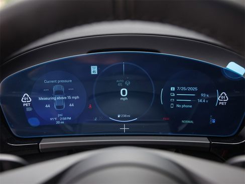 New 2025 Porsche Macan Turbo Electric image 19