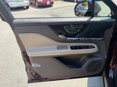 Used 2020 Lincoln Corsair AWD w/ Equipment Group 101A image 15