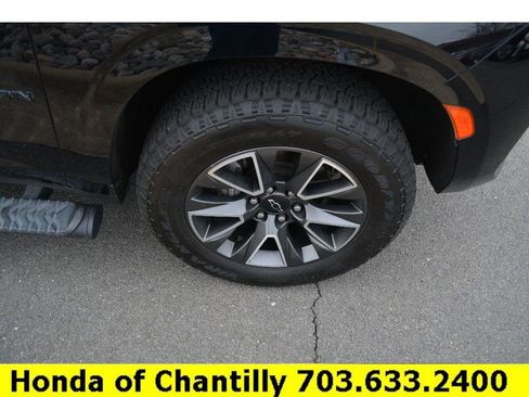 Used 2021 Chevrolet Suburban Z71 image 39