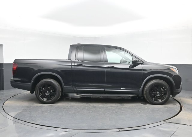 Certified 2020 Honda Ridgeline Black Edition image 11