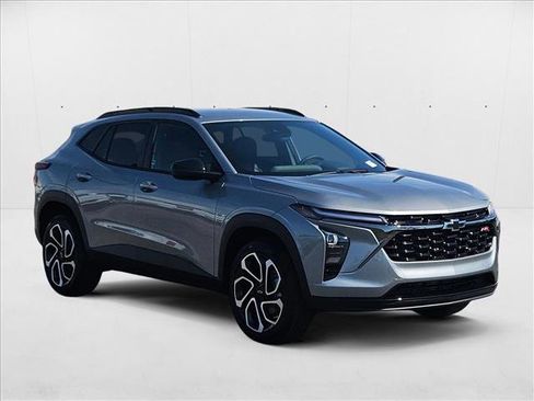 New 2026 Chevrolet Trax RS w/ Driver Confidence Package image 7