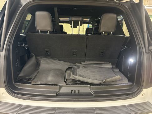 Used 2020 Ford Expedition XLT w/ Equipment Group 202A image 17