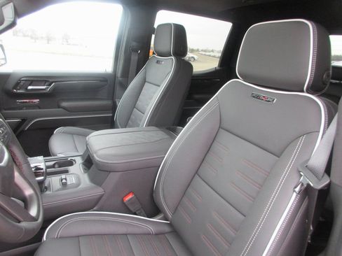 New 2026 GMC Sierra 1500 AT4X AWD/4WD image 18