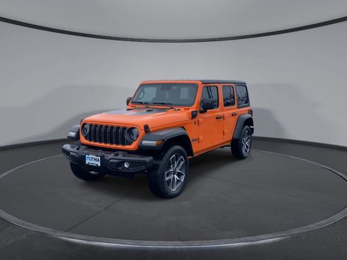 Used 2025 Jeep Wrangler Sport S w/ Convenience Group image 4