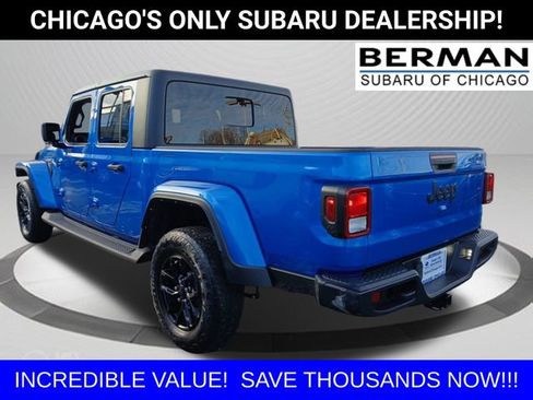 Used 2022 Jeep Gladiator Sport image 5
