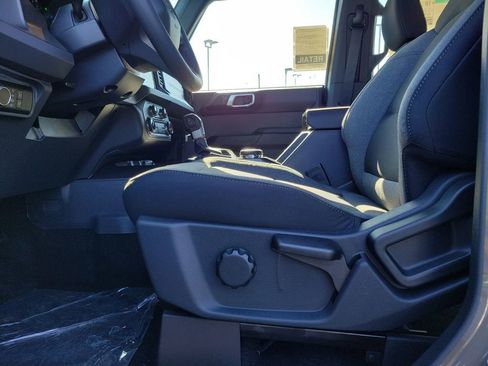 New 2025 Ford Bronco 4-Door w/ Sasquatch Package image 17
