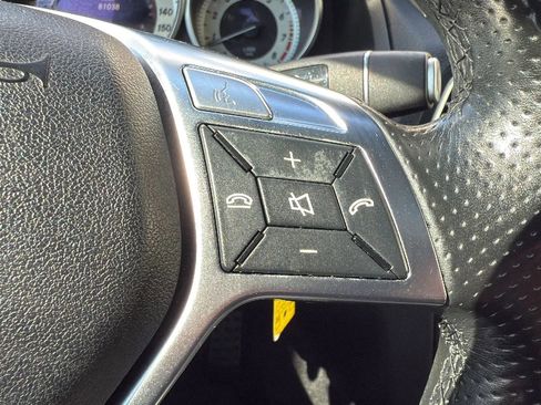 Used 2015 Mercedes-Benz E 400 4MATIC Coupe image 11