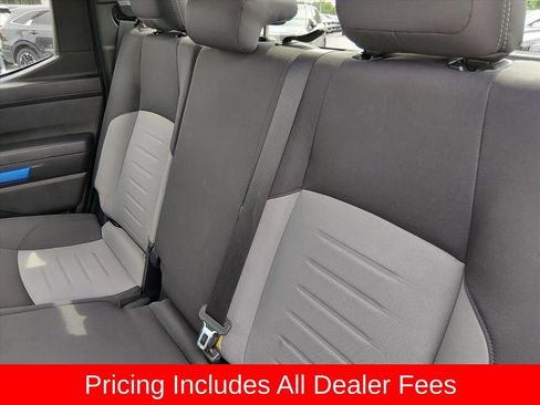 Used 2025 Toyota Tacoma TRD Off-Road AWD/4WD image 14