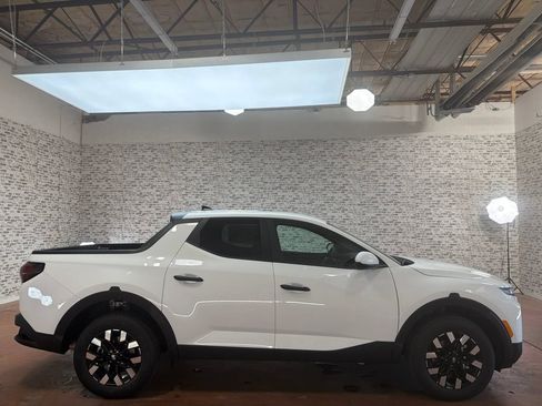 New 2027 Hyundai Santa Cruz SE FWD image 8