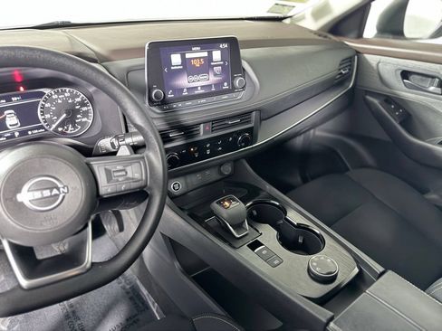 Used 2023 Nissan Rogue S AWD/4WD image 16