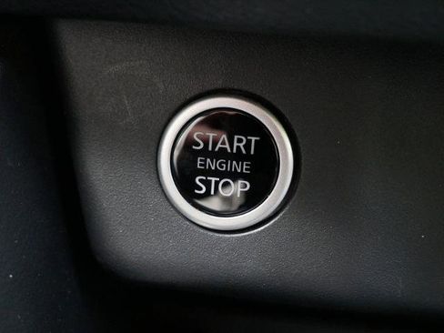 Certified 2023 Nissan Rogue SV AWD/4WD image 19