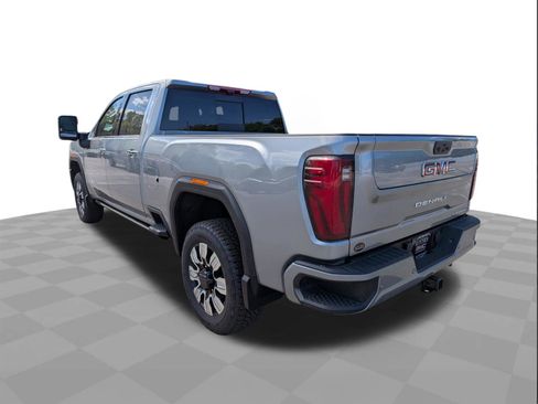 New 2026 GMC Sierra 2500 Denali w/ Denali Reserve Package AWD/4WD image 6