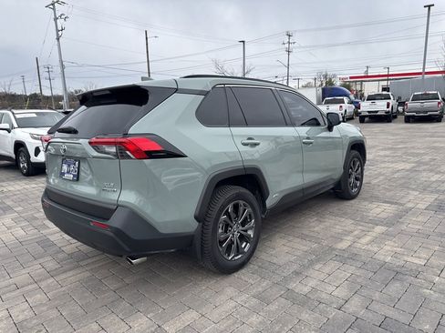 Used 2023 Toyota RAV4 XLE Premium image 4