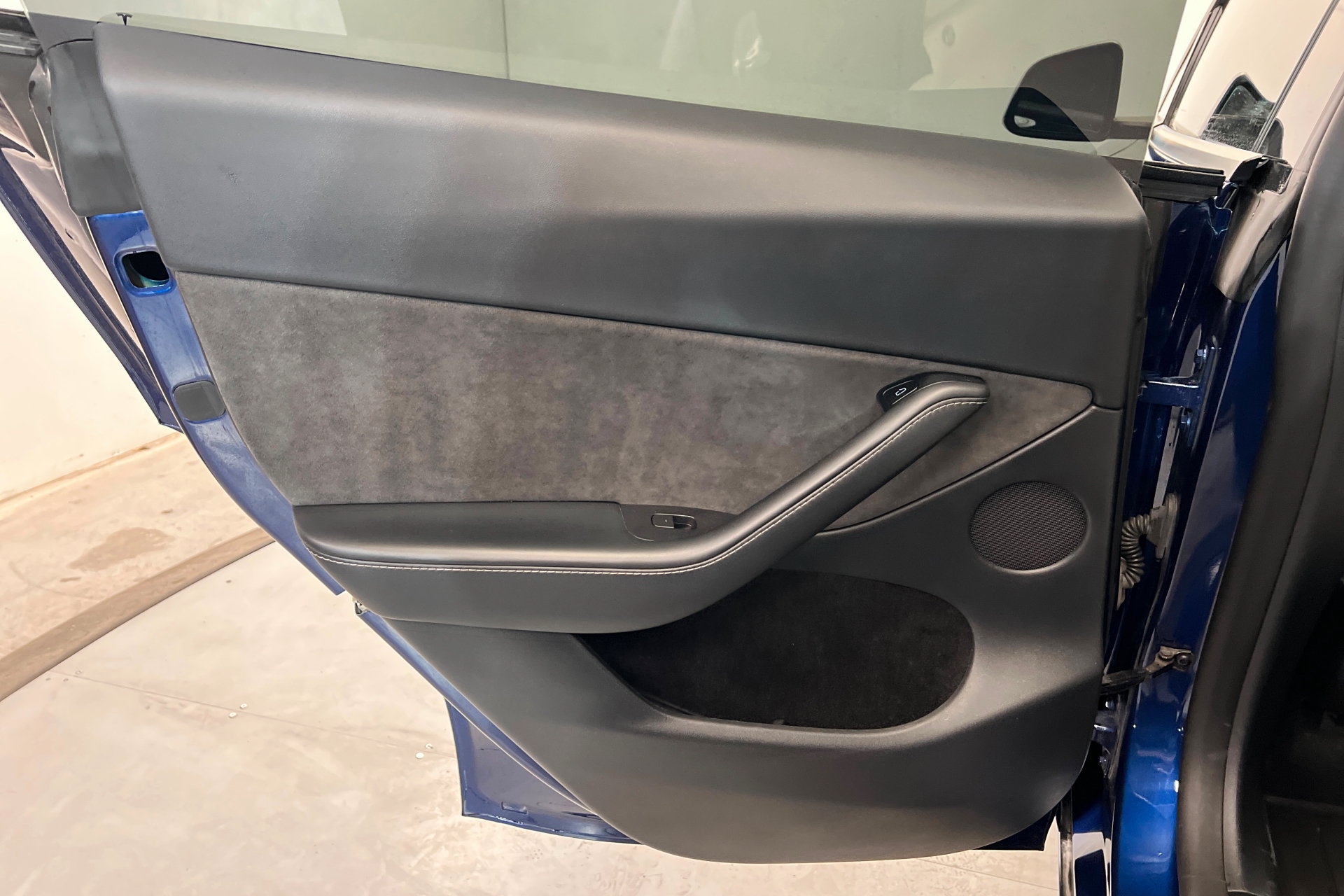 Used 2023 Tesla Model Y Performance AWD/4WD image 19