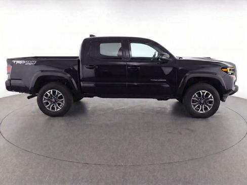 Used 2023 Toyota Tacoma TRD Sport AWD/4WD image 8