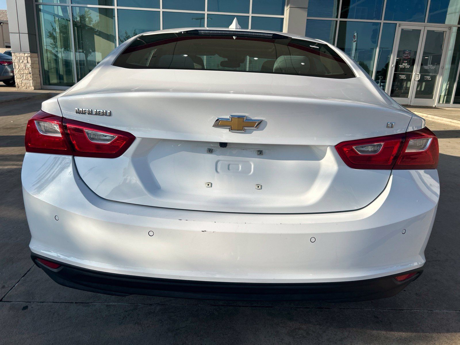 Used 2024 Chevrolet Malibu LT FWD image 11