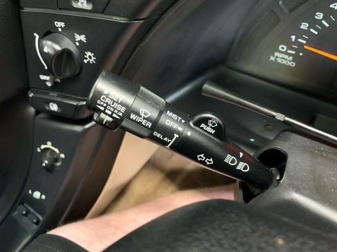 Used 1996 Chevrolet Corvette Convertible image 36