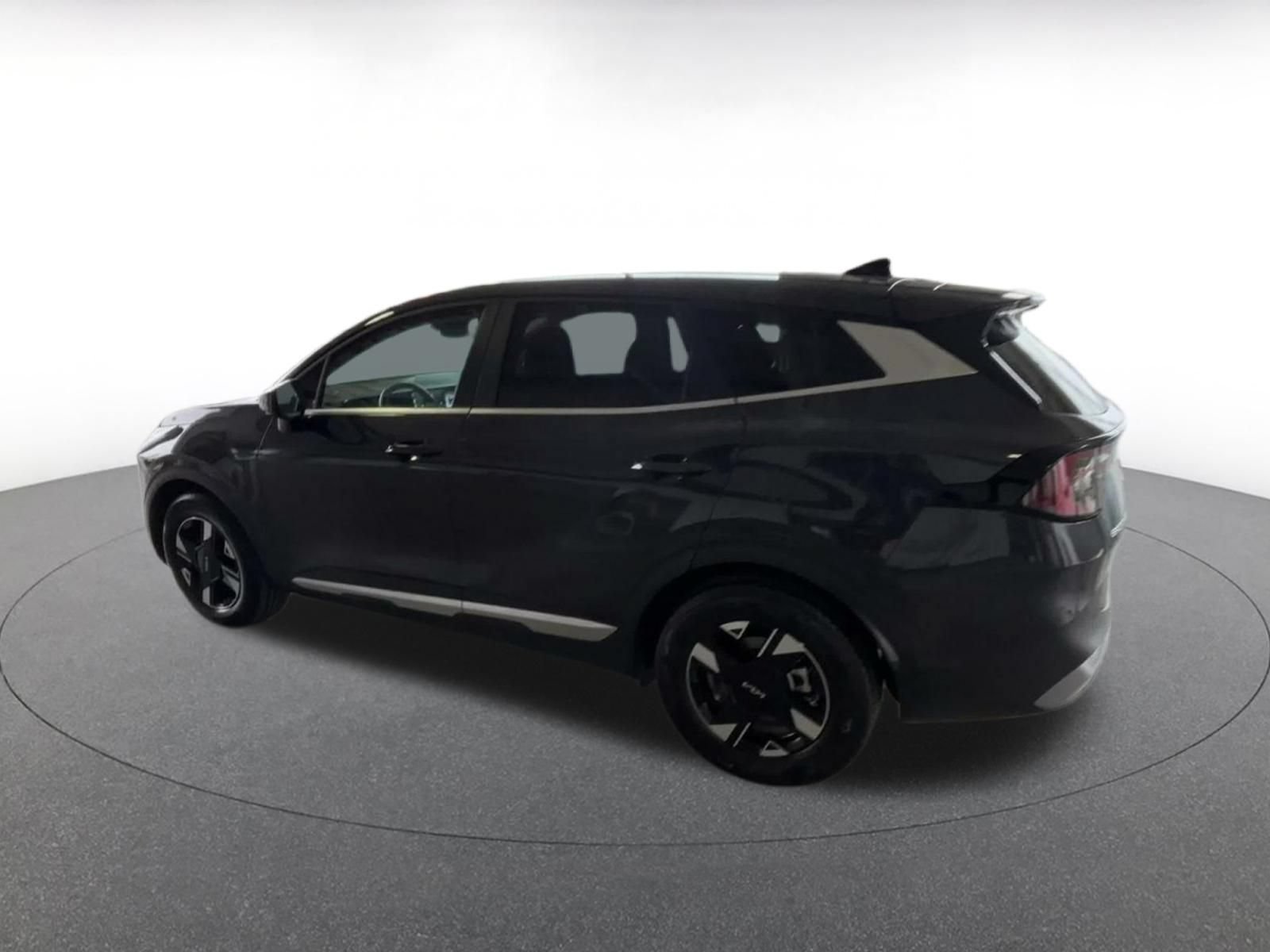Used 2026 Kia Sportage LX FWD image 9
