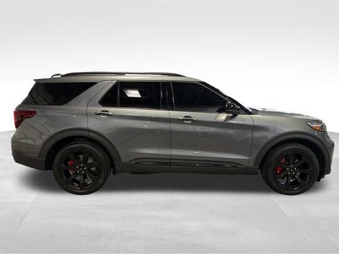 Used 2022 Ford Explorer ST w/ Equipment Group 401A image 8