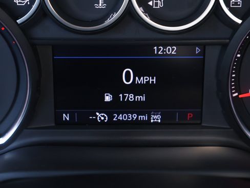 Used 2020 Chevrolet Silverado 1500 RST w/ Texas Edition image 4