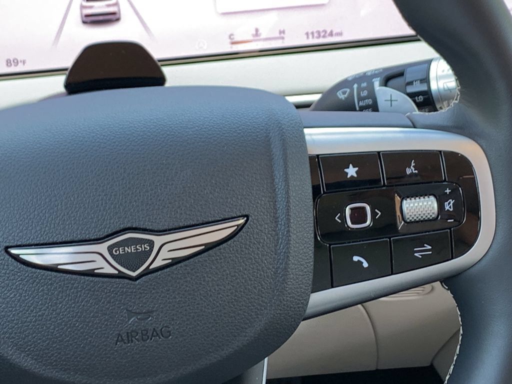 Certified 2026 Genesis GV70 2.5T AWD/4WD image 23