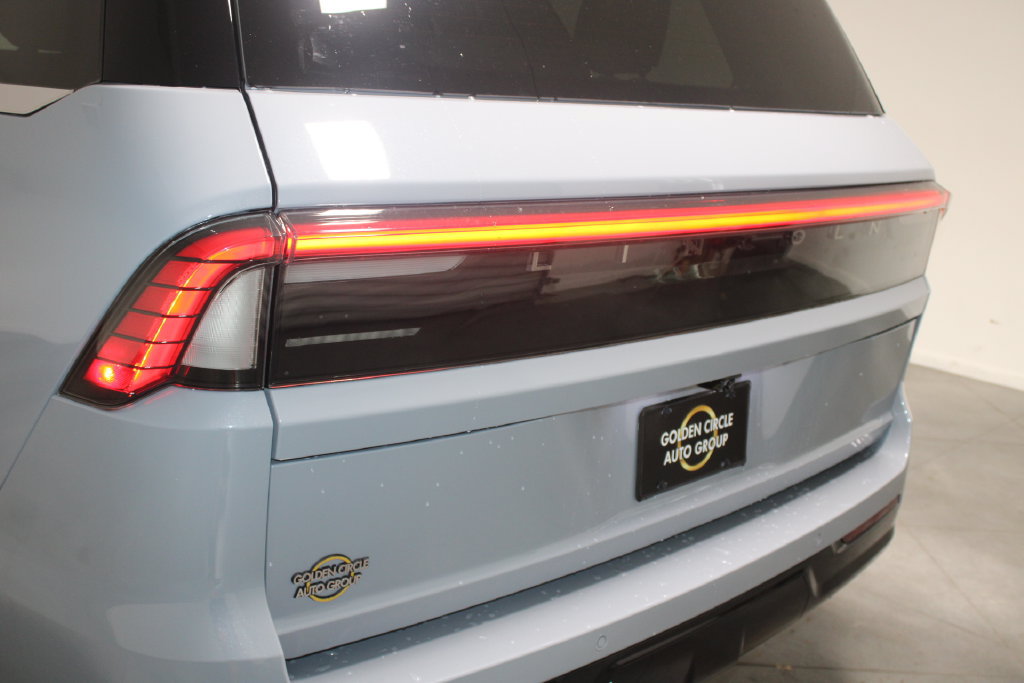 New 2027 Lincoln Navigator Reserve AWD/4WD image 60