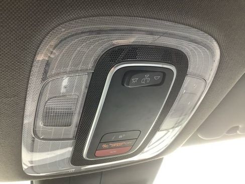 Certified 2023 Hyundai Elantra SEL w/ Preferred Accessory Package image 30