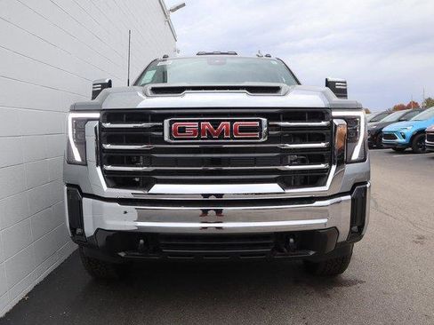 New 2026 GMC Sierra 2500 SLT w/ SLT Convenience Package image 2