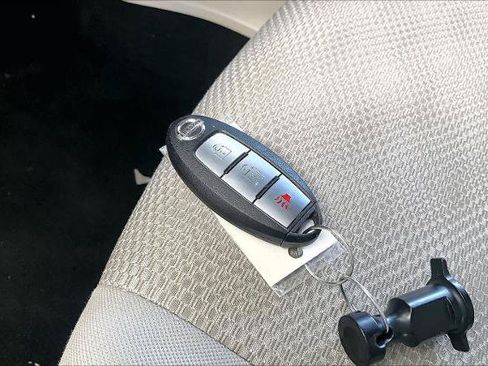 Certified 2020 Nissan Rogue Sport SV FWD image 14
