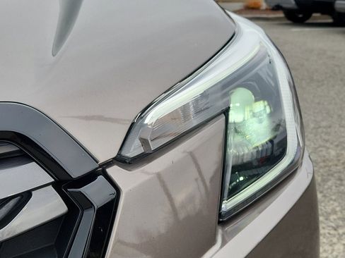 Used 2022 Subaru Forester Limited image 9