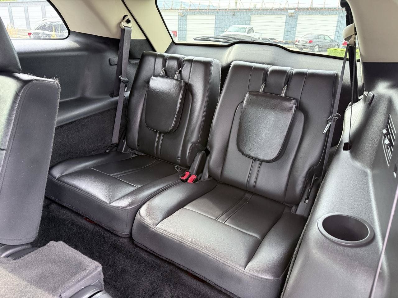 Used 2018 Lincoln MKT FWD image 11
