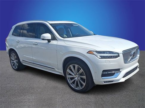 Used 2022 Volvo XC90 T6 Inscription w/ Advanced Package image 3