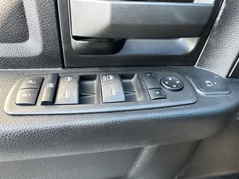 Used 2024 RAM 3500 Tradesman w/ Chrome Appearance Group image 35