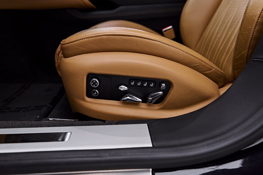 Used 2022 Bentley Flying Spur V8 AWD/4WD image 37