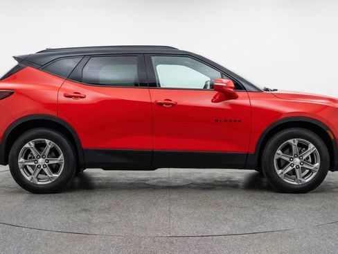 Used 2025 Chevrolet Blazer LT image 11