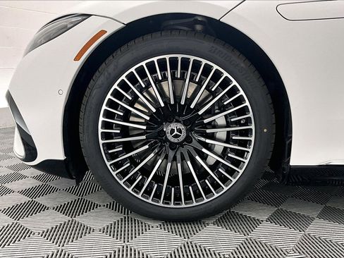 New 2026 Mercedes-Benz EQS 580 4MATIC image 9