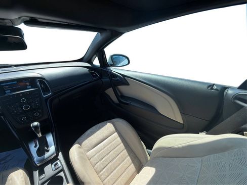 Used 2019 Buick Cascada Premium FWD image 36