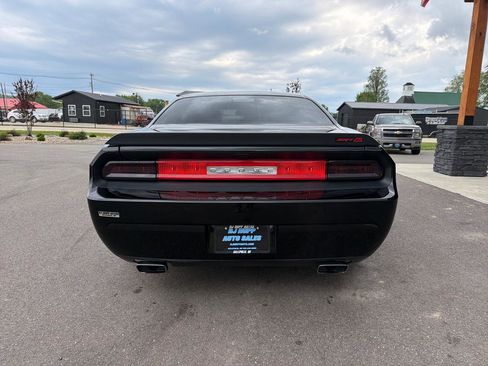Used 2014 Dodge Challenger SRT8 Core RWD image 5