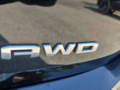 Used 2024 GMC Terrain Denali w/ Denali Premium Package AWD/4WD image 35