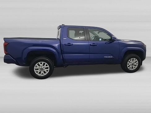 Used 2024 Toyota Tacoma SR5 AWD/4WD image 3