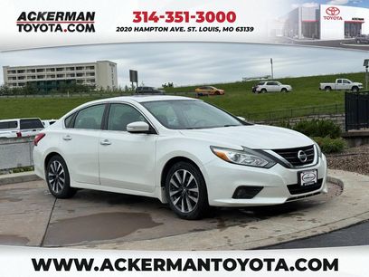 Used 2017 Nissan Altima 2.5 SV w/ Convenience Package
