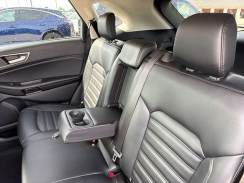 Used 2024 Ford Edge SEL w/ Convenience Package AWD/4WD image 16