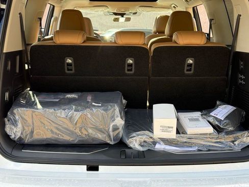 New 2026 INFINITI QX80 Luxe image 24