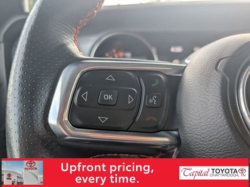 Used 2023 Jeep Gladiator Mojave w/ Cold Weather Group image 14