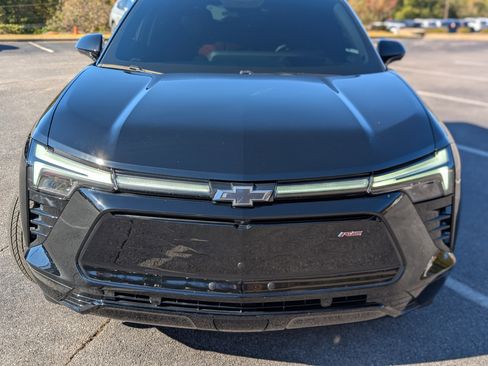 Used 2024 Chevrolet Blazer EV RS image 12
