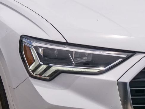 Used 2024 Audi Q3 2.0T Premium AWD/4WD image 4